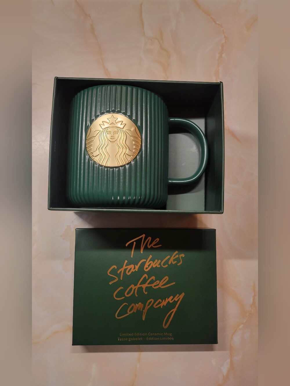 NIB Starbucks 2025 Limited Edition Forest Green & Gold Pleated Ceramic Mug 14oz